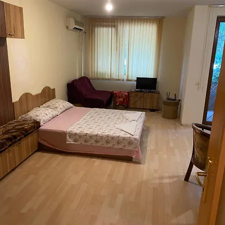 Apartment генерал столетов